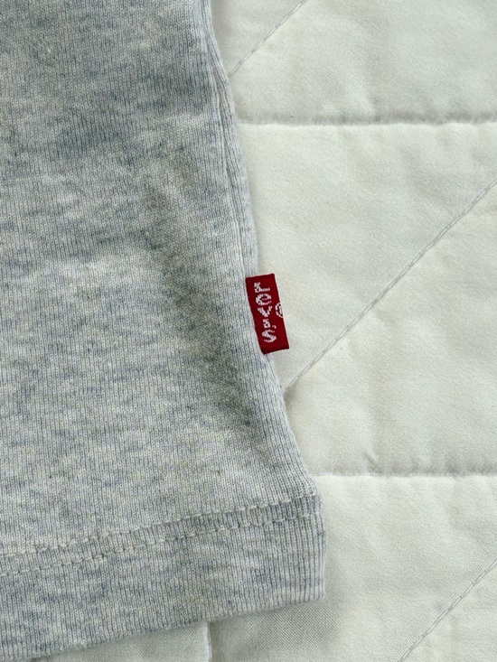 Levi’s NWT Saddle Up Graphic Ringer Tee Shirt - Size XL - Picture 4 of 5